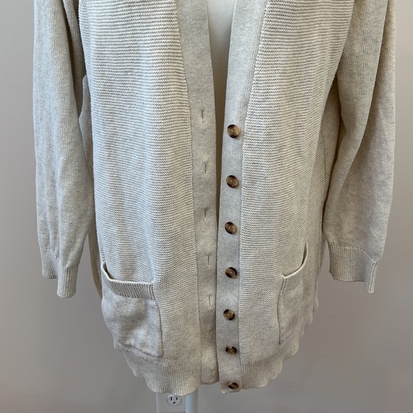 GAP Beige Button Down Cardigan‎ - Picture 3 of 4